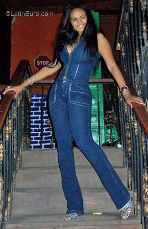 Date this cute Dominican Republic girl Jadelin from Santo Domingo DO34643