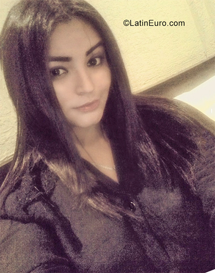 Date this charming Venezuela girl Maria from El Tigre VE2349