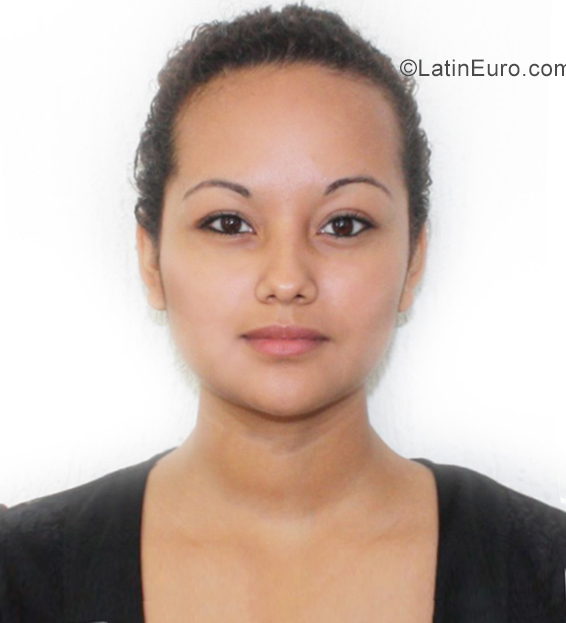 Date this beautiful Peru girl Olga from Ayacucho PE1385