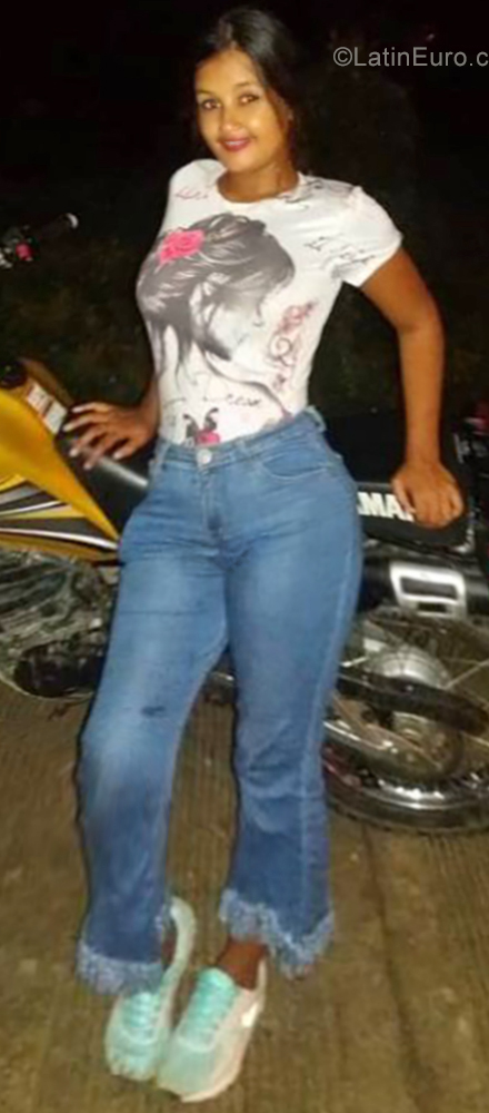 Date this happy Colombia girl Kamila from Apartado CO25332