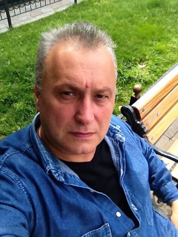 Date this nice looking Turkey man Fikoistanbul34 from Istanbul TR102