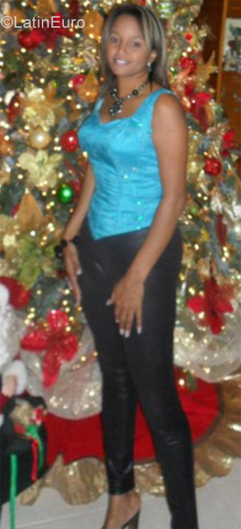 Date this passionate Venezuela girl Mire - Yuli from Bolivar VE2393