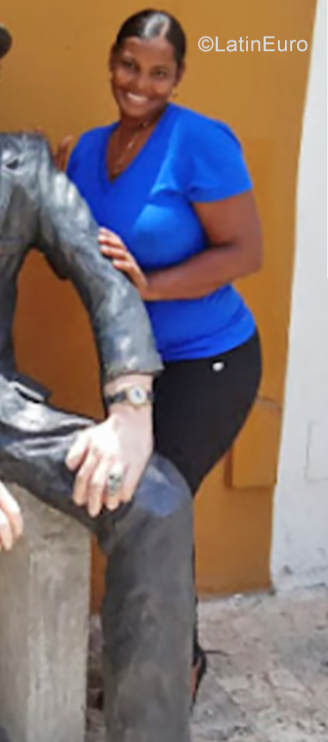 Date this funny Dominican Republic girl Damaris from Bani DO34936