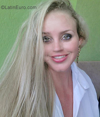 Date this georgeous Brazil girl Isabela from Mogi Guaçu BR10840