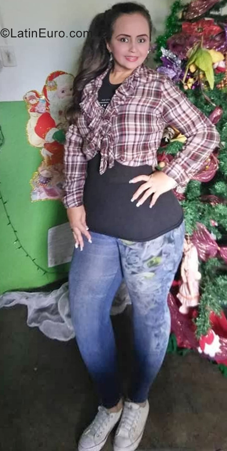 Date this charming Venezuela girl Joany from San Cristobal VE2426