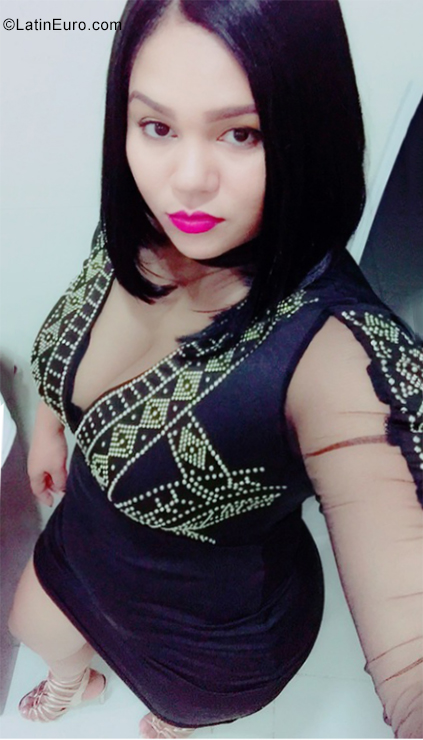 Date this nice looking Dominican Republic girl Zuleica from Puerto Plata DO35083