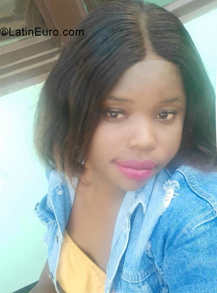 Date this pretty Zambia girl Carol from Ndola ZM23