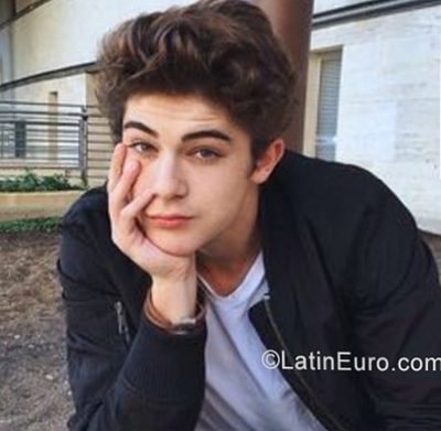 Date this delightful Argentina man Massi from Pergamino AR196