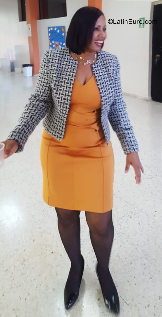Date this delightful Dominican Republic girl Yesica from San Pedro de Macoris DO35106