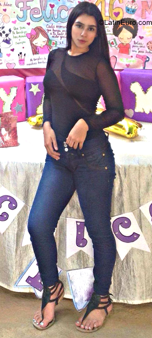Date this charming Venezuela girl Jocelen from Ciudad Guayana VE2462