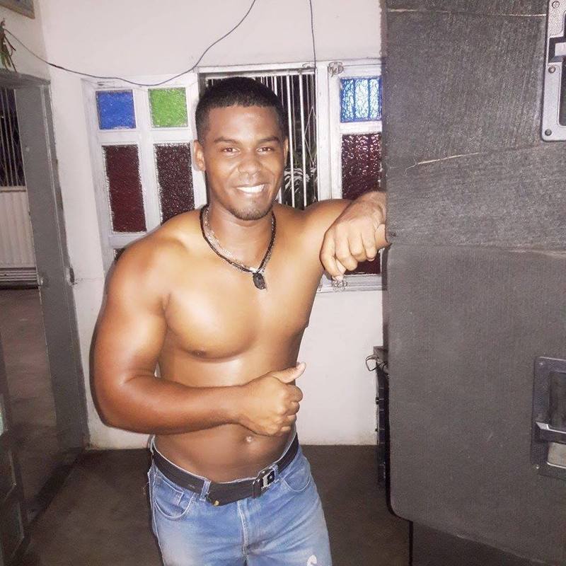 Date this exotic Venezuela man Denny from Guayana VE2464