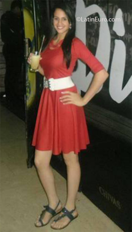 Date this tall Venezuela girl Dagliaris from Caracas VE2485