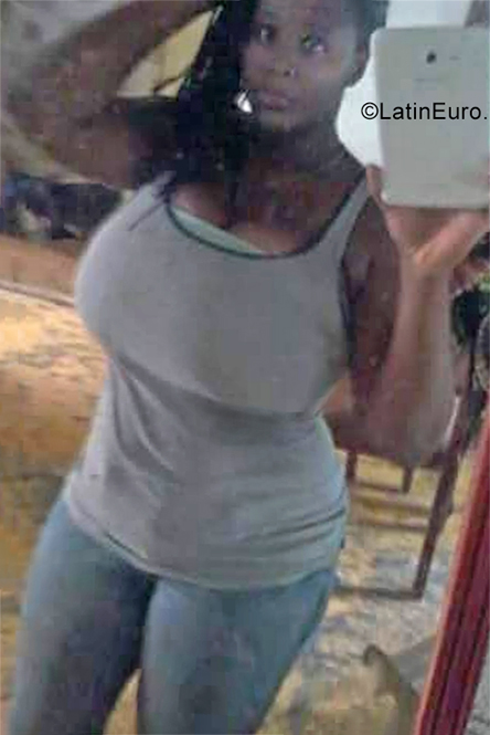 Date this georgeous Dominican Republic girl Janeris from Nagua DO35231