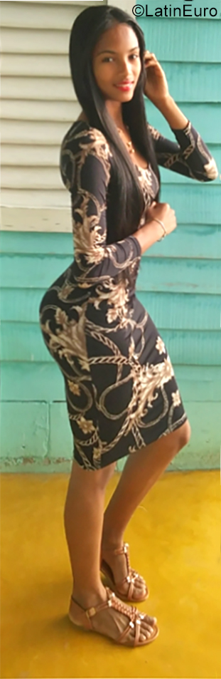 Date this good-looking Dominican Republic girl Arlenny from Santiago DO35289