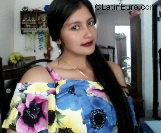 Date this passionate Colombia girl Lucia from Bogota CO25631