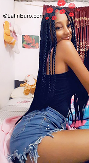 Date this young Colombia girl Valentina from Neiva CO25636
