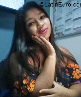 Date this hot Venezuela girl Yasnelys from El Tigre VE2506