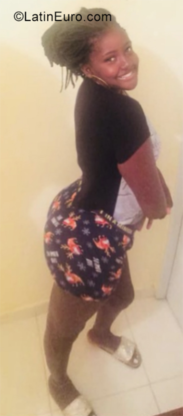 Date this hard body Dominican Republic girl Ruth from San Pedro De Macoris DO35318