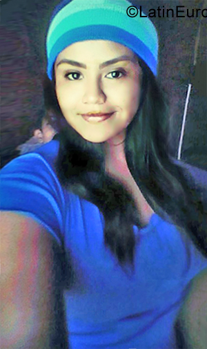 Date this athletic Venezuela girl Roxana from villa bruzual VE2510