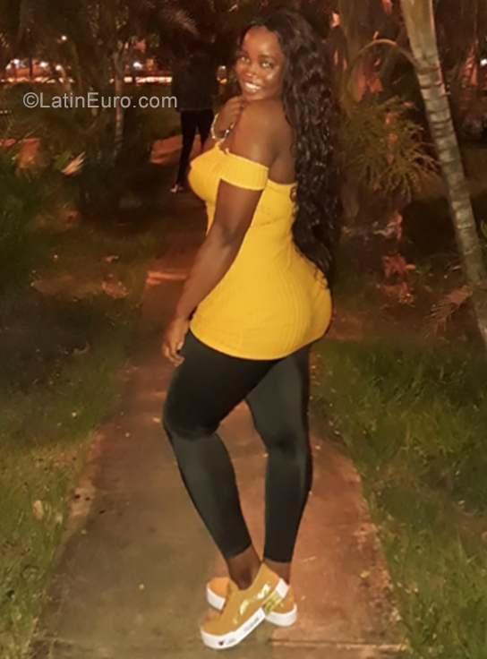 Date this passionate Colombia girl Johanna Patricia from Cali CO26971