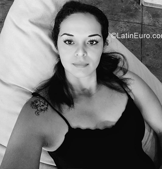 Date this tall Brazil girl Claudia from Sao Paulo BR10877