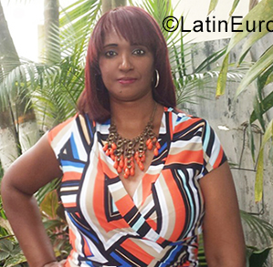 Date this stunning Dominican Republic girl Ana from Santiago DO35563