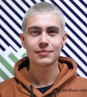 Date this sultry Colombia man Douglas from Medellin CO25844