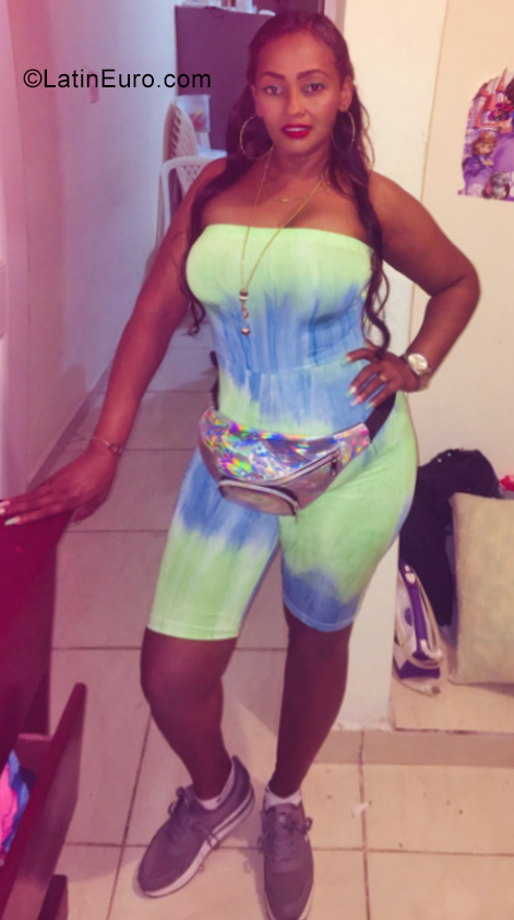 Date this lovely Dominican Republic girl Jossy from San Pedro de Marcoris DO35595