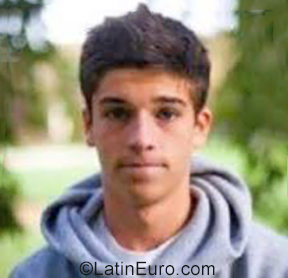 Date this georgeous Argentina man Santos from Buenos Aires AR214