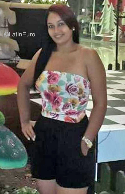 Date this delightful Dominican Republic girl Leidy from Santo Domingo DO35626