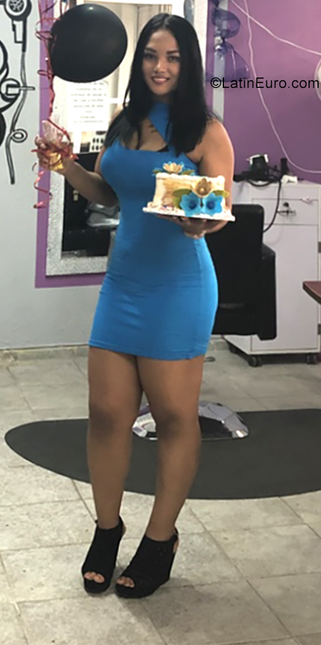 Date this young Dominican Republic girl Yomarlin from Santiago DO36135