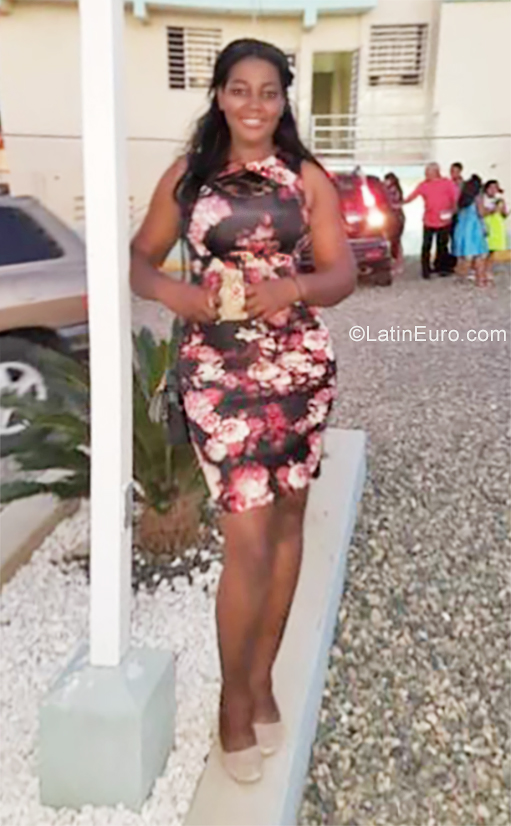Date this delightful Dominican Republic girl Josefina from Mao Valverde DO37217