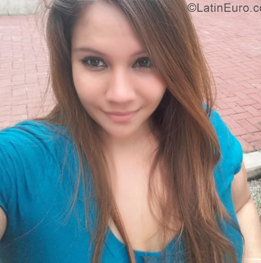 Date this athletic Ecuador girl Dori from Guayaquil EC364