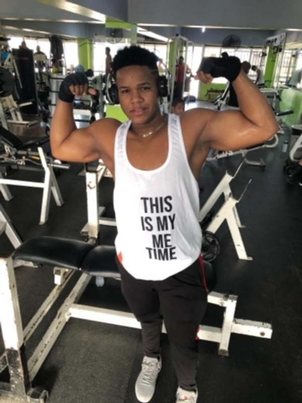 Date this athletic Dominican Republic man Fernando from Santo Domingo DO35686
