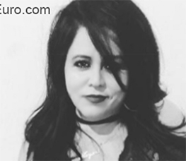 Date this athletic Brazil girl Maryane from Goiania BR10902