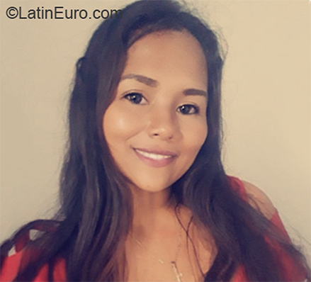 Date this cute Colombia girl Ana from Bucaramanga CO25924