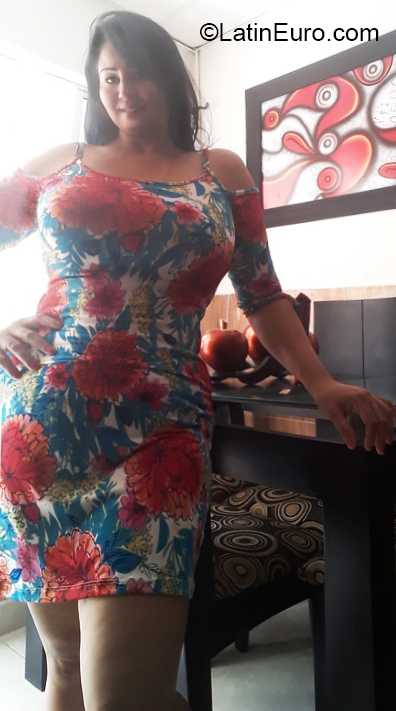 Date this athletic Colombia girl Sofia from Cartagena CO30610