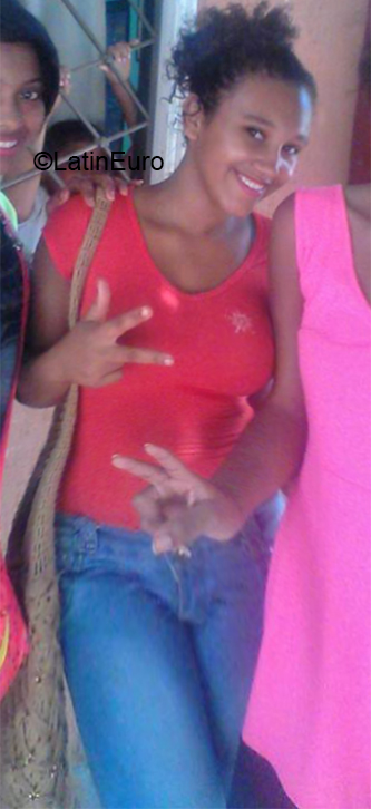 Date this fun Colombia girl Yuli from Chimichagua CO25986