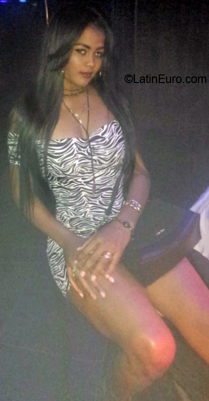 Date this hot Dominican Republic girl Milagros from Punta Cana DO35924