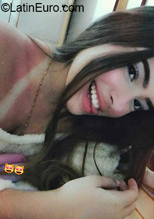 Date this young Venezuela girl Francy from Lara VE3066