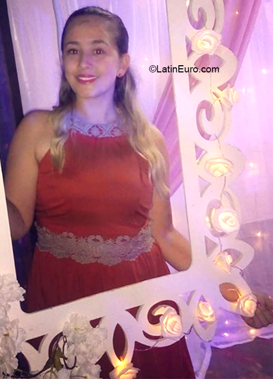 Date this delightful Colombia girl Silvia from Bucaramanga CO26027