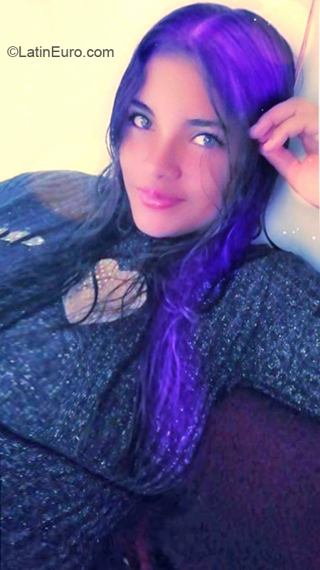 Date this tall Colombia girl Leyla from Manizalez CO26028