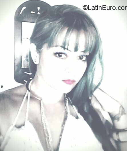 Date this hard body Colombia girl Sonia from Bogota CO26031