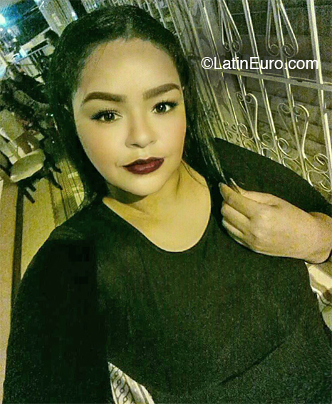 Date this tall Colombia girl Sindy from Barranquilla CO26070