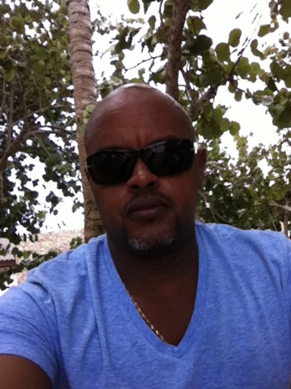 Date this funny Canada man T from Toronto CA816