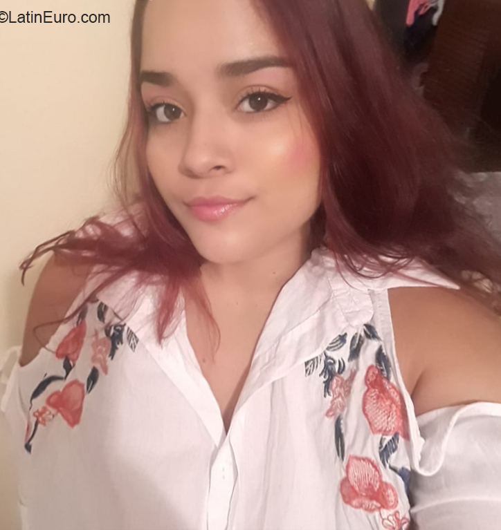 Date this tall Colombia girl Isabel from Medellin CO26135