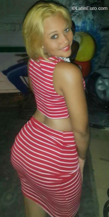 Date this tall Dominican Republic girl Lisy from Santo Domingo DO36345
