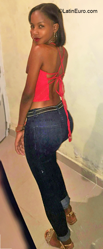 Date this exotic Dominican Republic girl Luisa from El Seibo DO36376