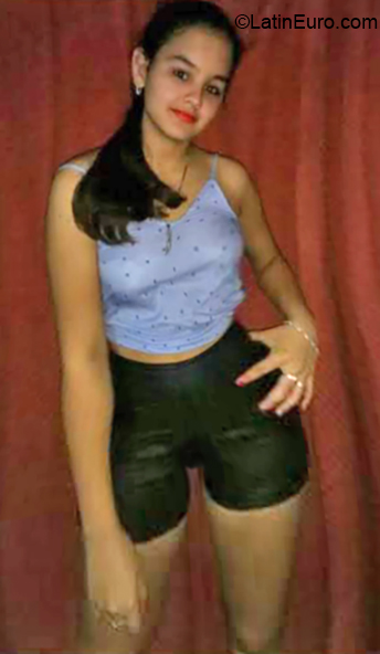 Date this young Argentina girl Ivi from Cordoba AR251