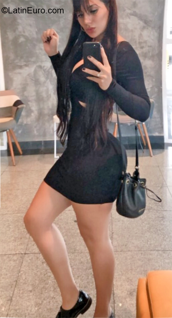 Date this nice looking Colombia girl Maria from Panama City CO26208